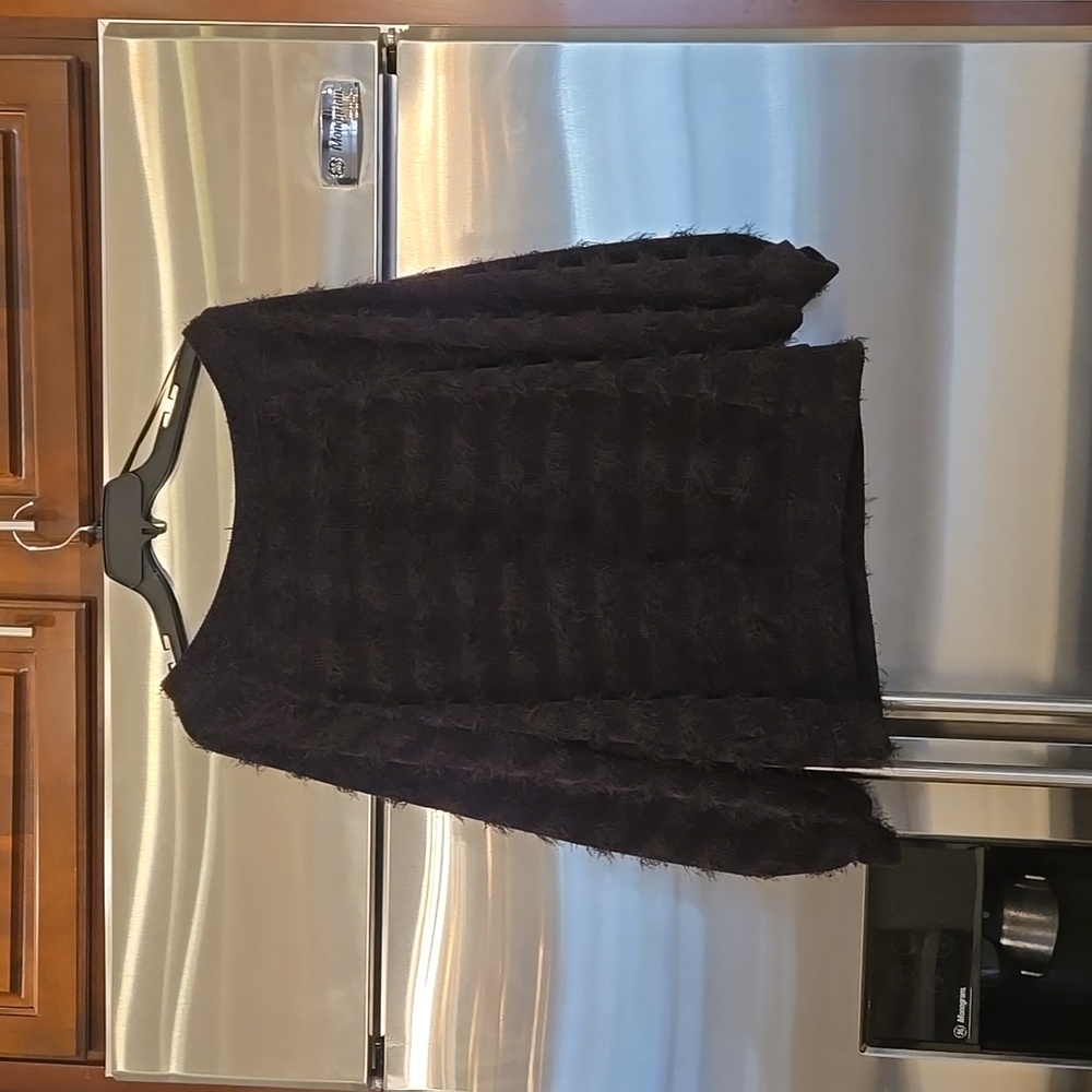 1 STATE FUZZY THIN SWEATER